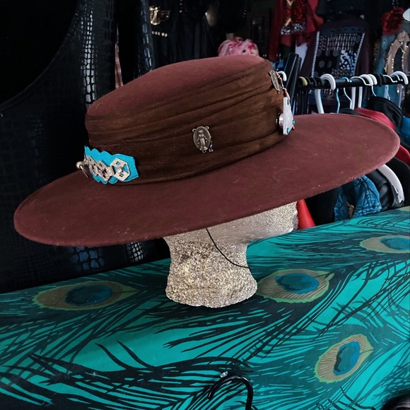 Customed Chocolate Brown & Sea Blue Rimmed Hat main image 4